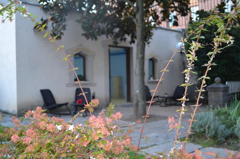 The Factory Residence Hall Segovia Ngoại thất bức ảnh