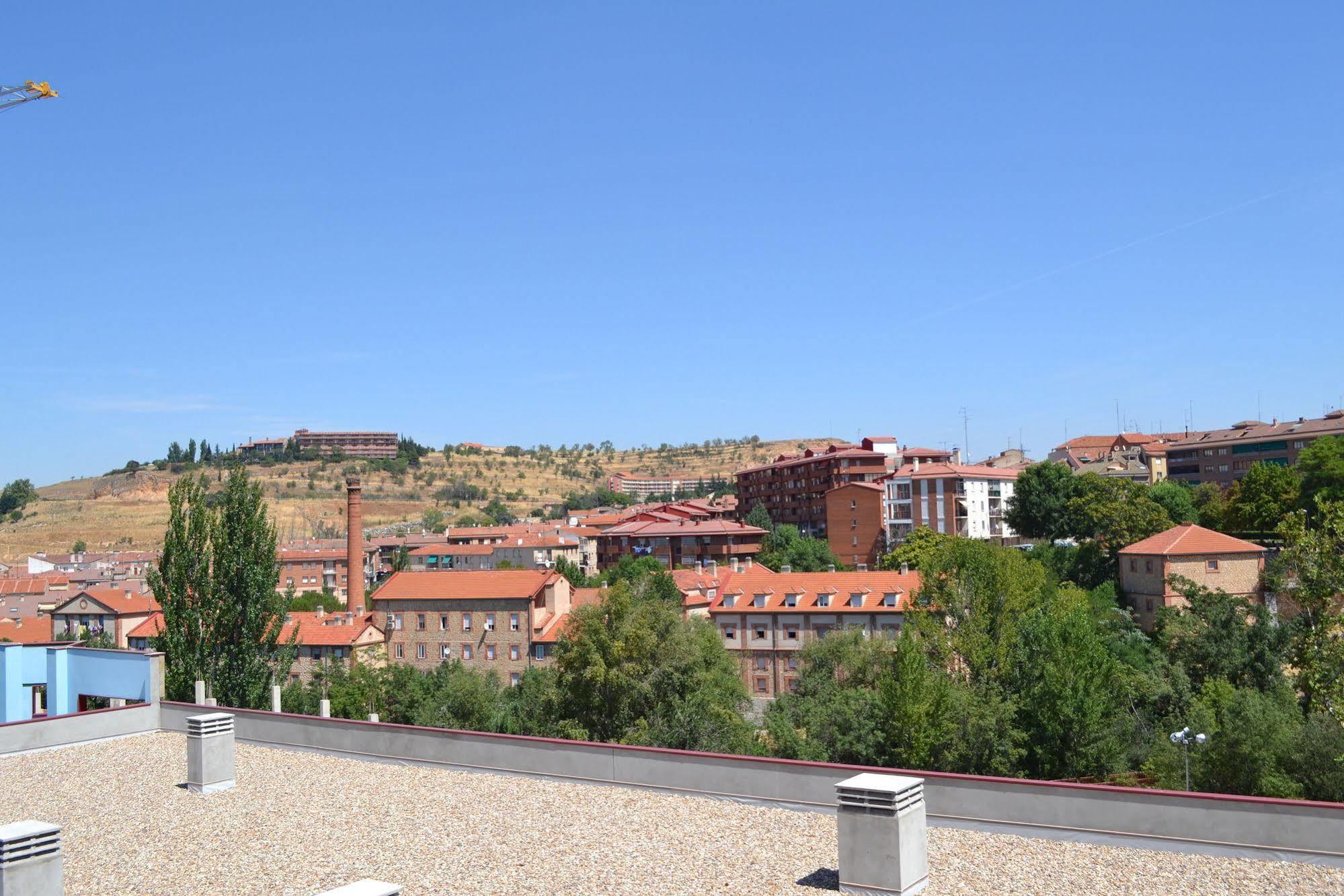 The Factory Residence Hall Segovia Ngoại thất bức ảnh